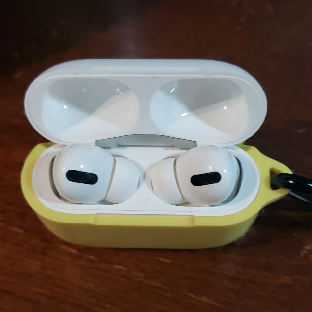 Apple AirPods Pro Gen 1 Wireless Earbuds with Yellow Case